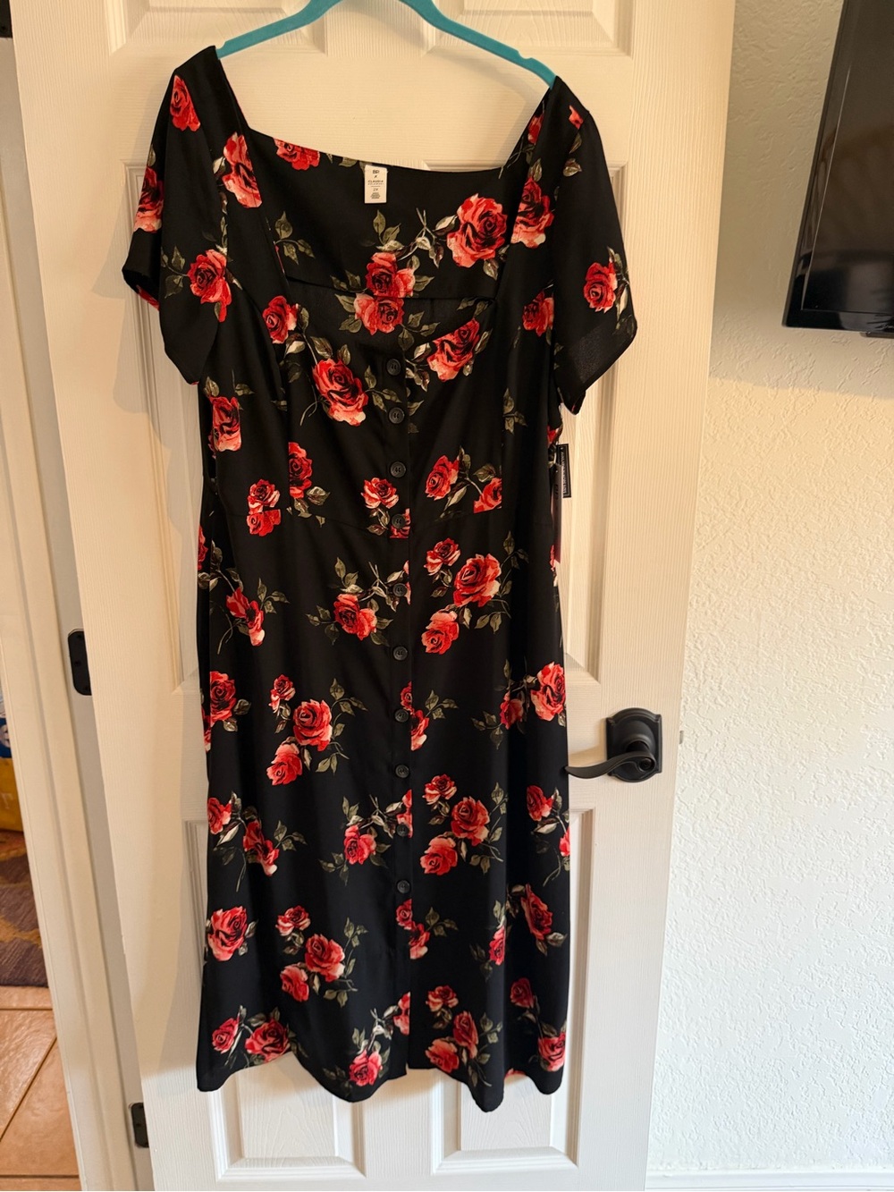 Nordstrom Black Midi Dress with Red Rose Print Claudia sulewski - mod retro